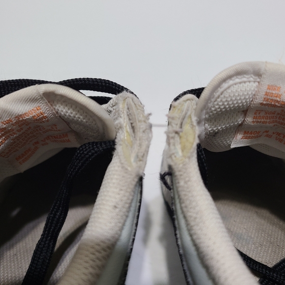 B6 Nike Dunk Low GS Size 6Y Women’s 7.5 Black Grey Mandarin FN7784 001 Swoosh - Picture 5 of 7